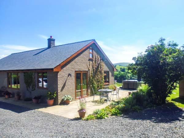 Tynddol Bungalow Llanbadarn Fynydd エクステリア 写真
